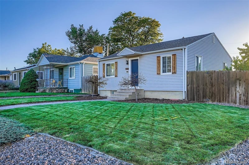 2097 Hanover St, Aurora, CO 80010