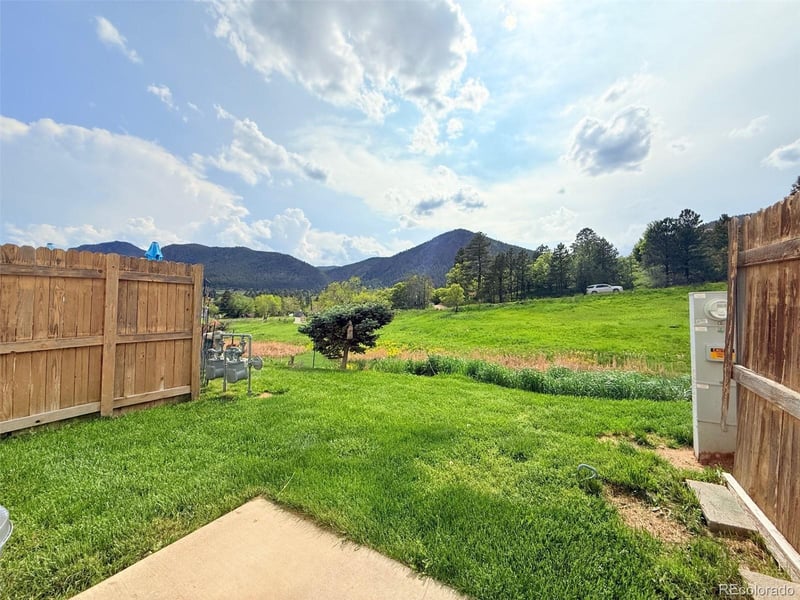 94 Vale Cir, Palmer Lake, CO 80133