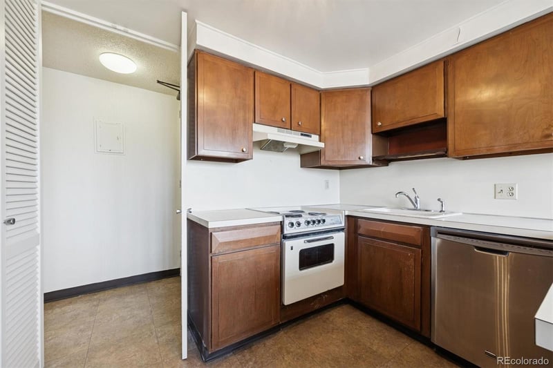 1155 N Ash St #308, Denver, CO 80220