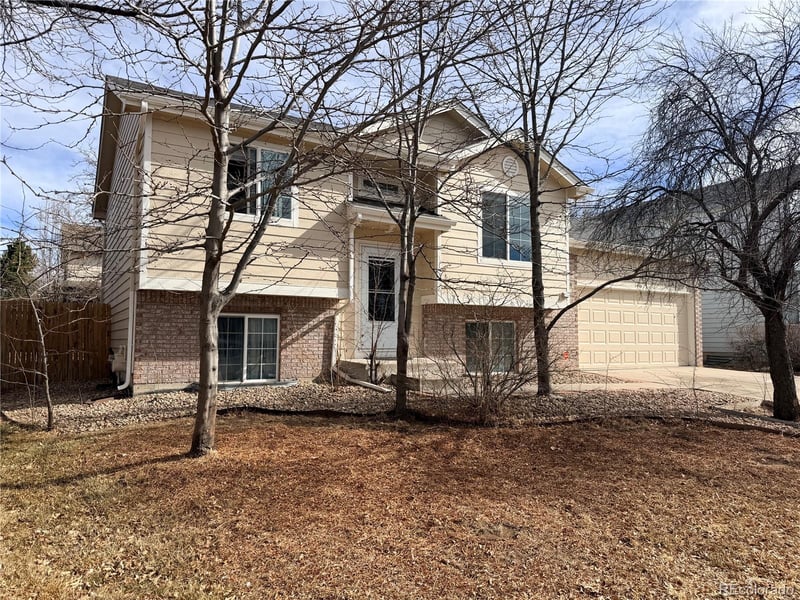 1416 Pitkin Cir, Aurora, CO 80017