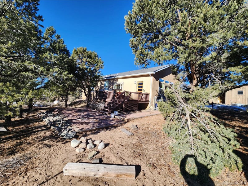 323 Holiday Overlook Cir, Crestone, CO 81131