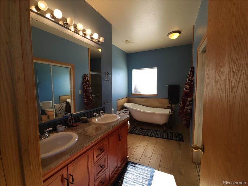 323 Holiday Overlook Cir, Crestone, CO 81131