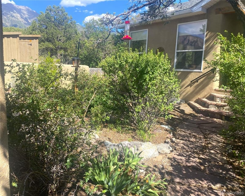323 Holiday Overlook Cir, Crestone, CO 81131