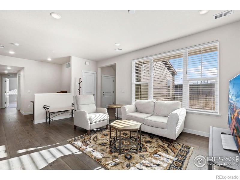 330 High Point Dr #B103, Longmont, CO 80504