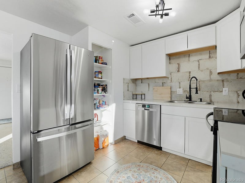 1723 Robb St #33, Lakewood, CO 80215