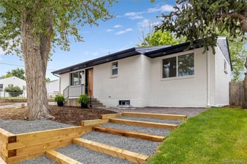 5573 Huron St, Littleton, CO 80120