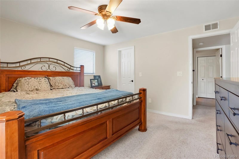 10273 Peakview Ave #D202, Englewood, CO 80111