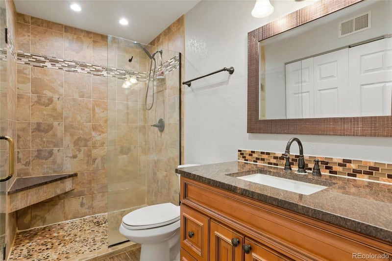 10273 Peakview Ave #D202, Englewood, CO 80111