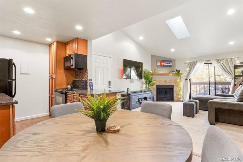 10273 Peakview Ave #D202, Englewood, CO 80111