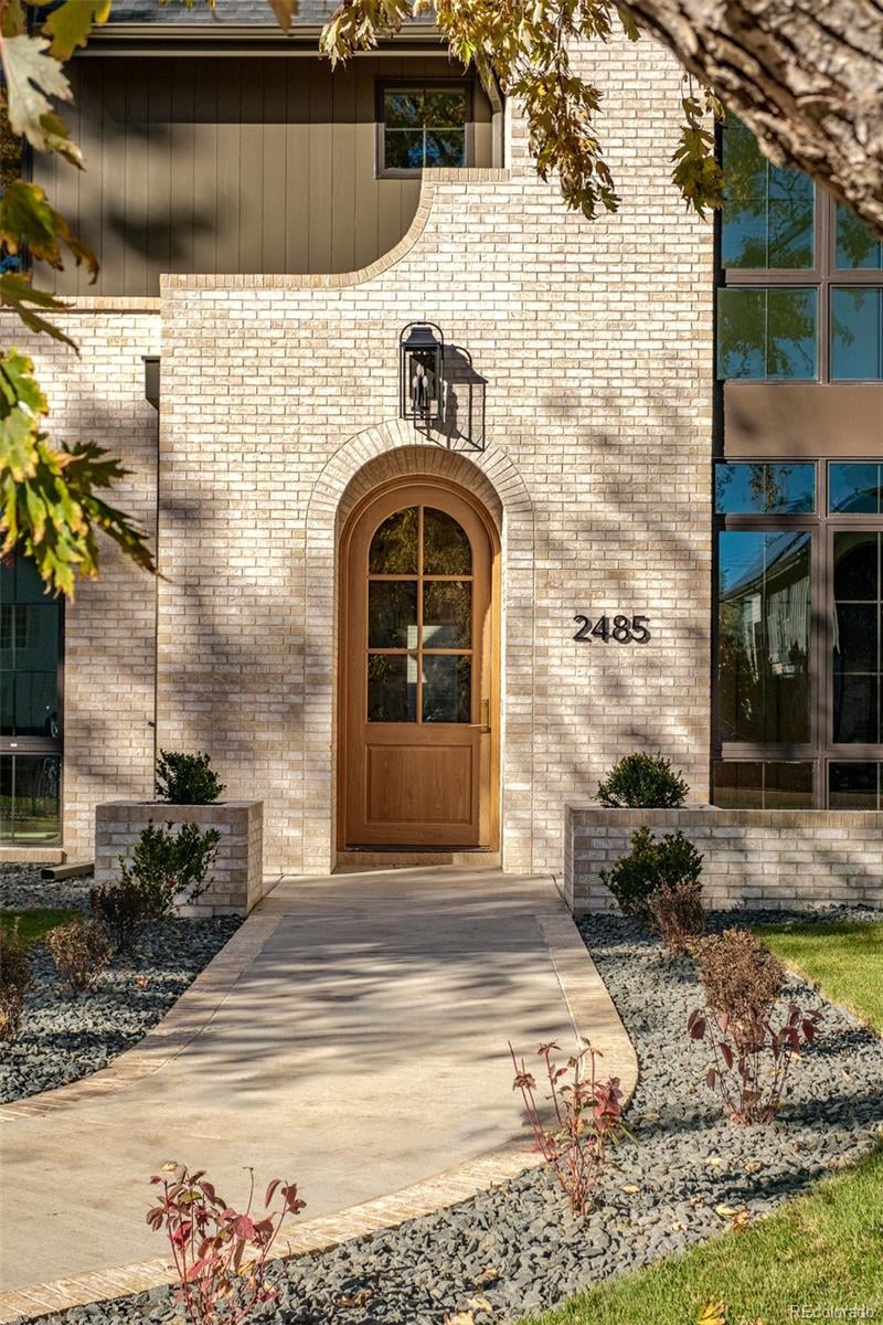 2485 Madison St, Denver, CO 80210