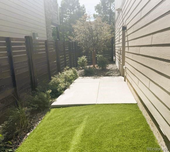 10898 Hinsdale Cir, Centennial, CO 80112