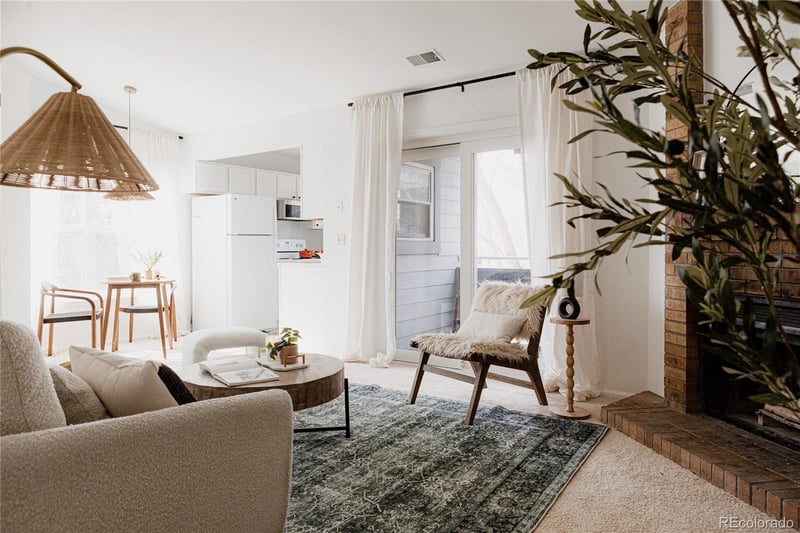 8045 Eastman Pl #206, Lakewood, CO 80227