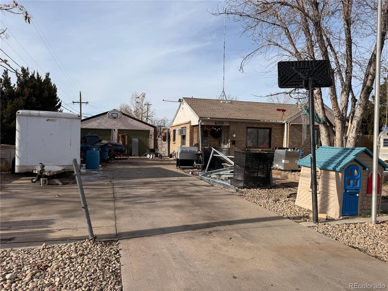 6007 Hudson St, Commerce City, CO 80022
