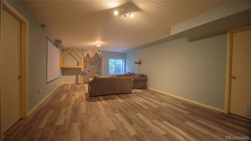 1463 Harvard St, Longmont, CO 80503