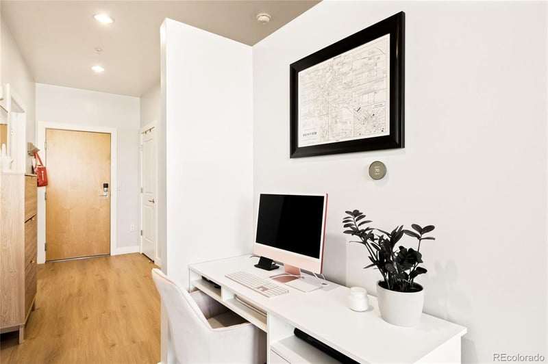 2958 Syracuse St #316, Denver, CO 80238