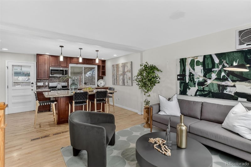 9156 Dover St, Broomfield, CO 80021