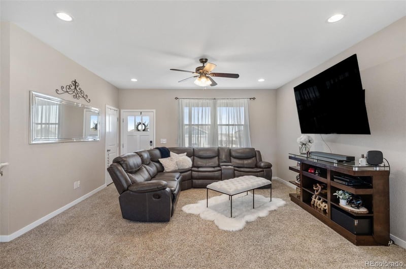 84 4th Ave, Deer Trail, CO 80105