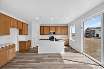 28430 4th Pl, Watkins, CO 80137