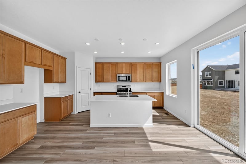 28430 4th Pl, Watkins, CO 80137