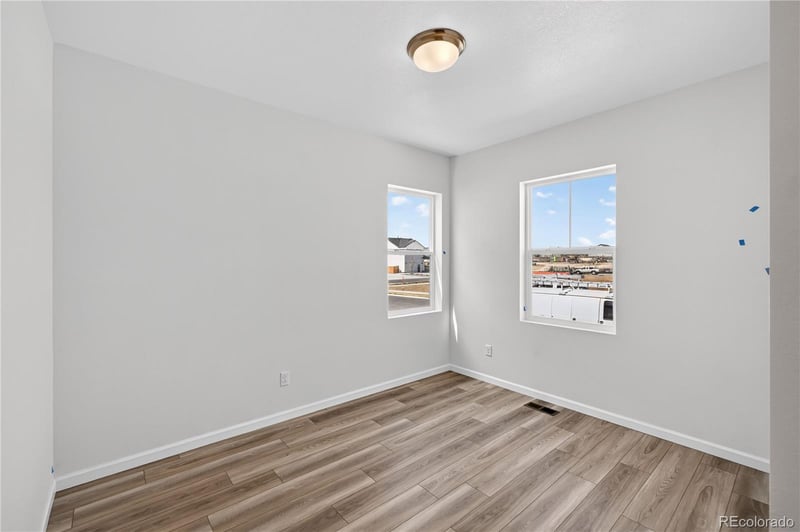 28430 4th Pl, Watkins, CO 80137