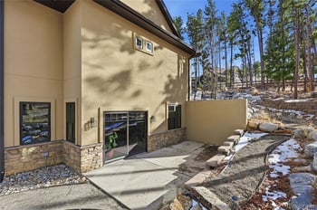 1372 Kenosha Dr, Larkspur, CO 80118
