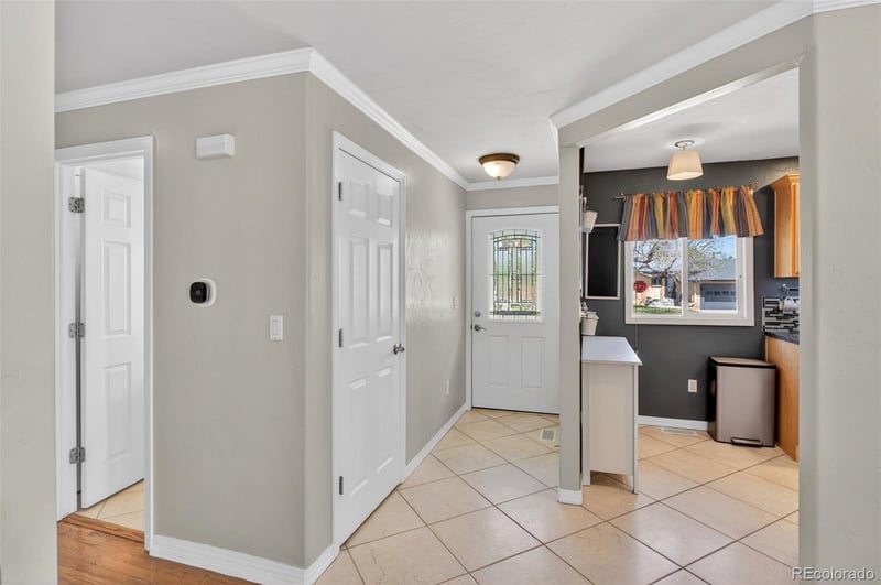 284 Shepperd Ave, Littleton, CO 80120