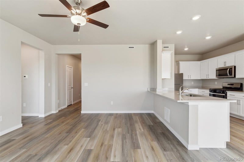 48190 Shetland Dr, Bennett, CO 80102