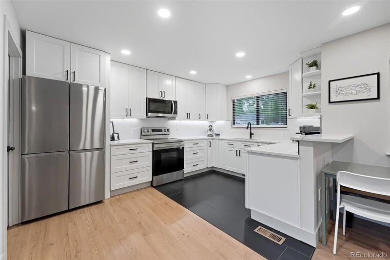 6438 Louthan St, Littleton, CO 80120