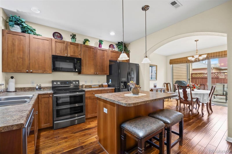8615 Gold Peak Pl #F, Highlands Ranch, CO 80130