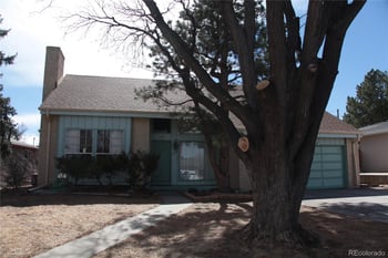 15362 8th Ave, Aurora, CO 80011