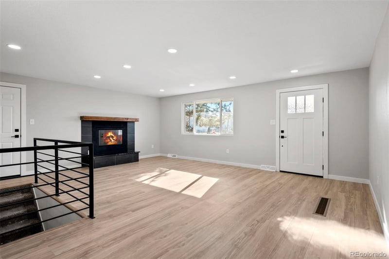 9227 67th Ave, Arvada, CO 80004