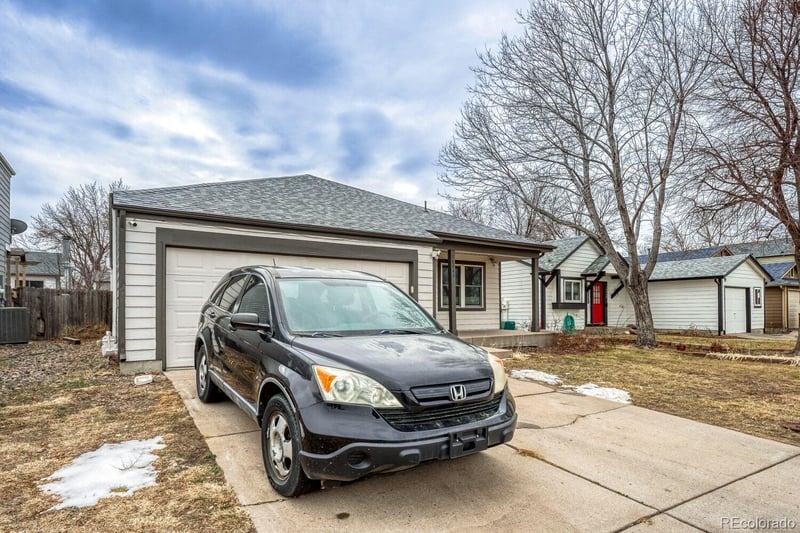 18946 22nd Pl, Aurora, CO 80011