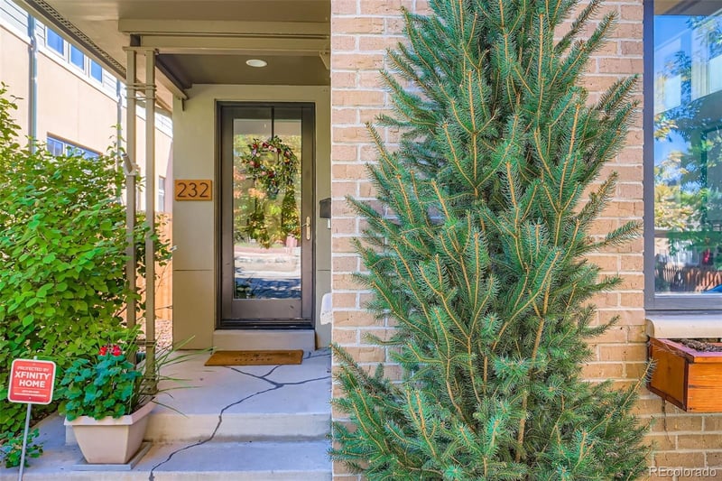 232 Pennsylvania St, Denver, CO 80209