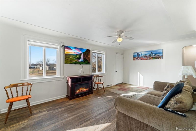 6004 Hudson St, Commerce, CO 80022