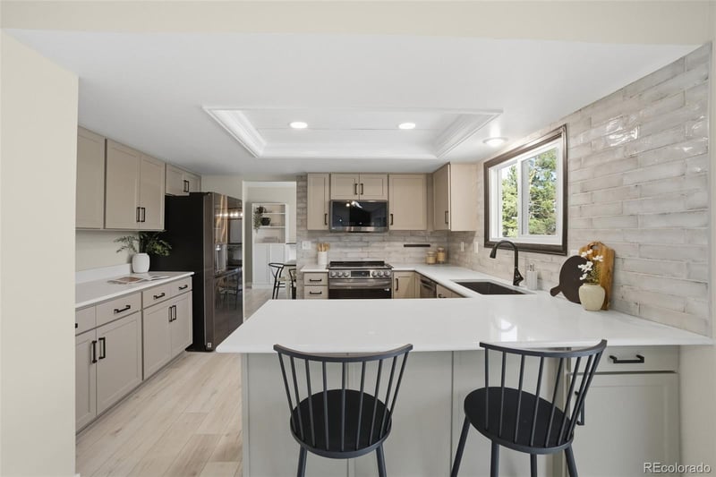 5716 Lisbon Way, Centennial, CO 80015