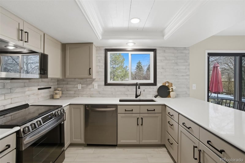 5716 Lisbon Way, Centennial, CO 80015