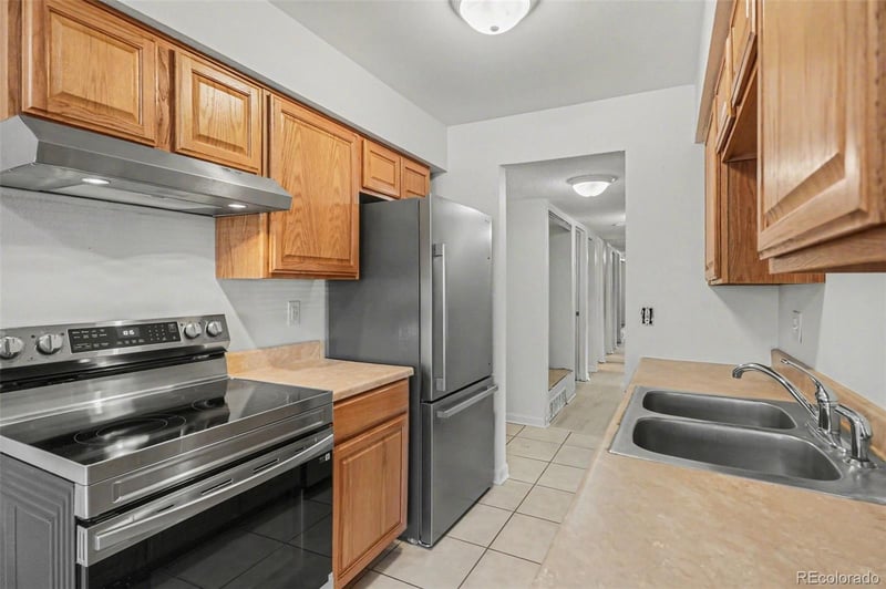 15292 Hampden Cir #H4, Aurora, CO 80014