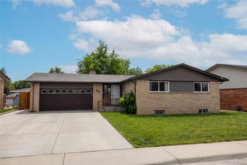 1889 Queens Dr, Longmont, CO 80501