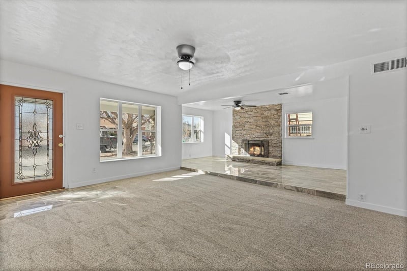 938 Salem St, Aurora, CO 80011