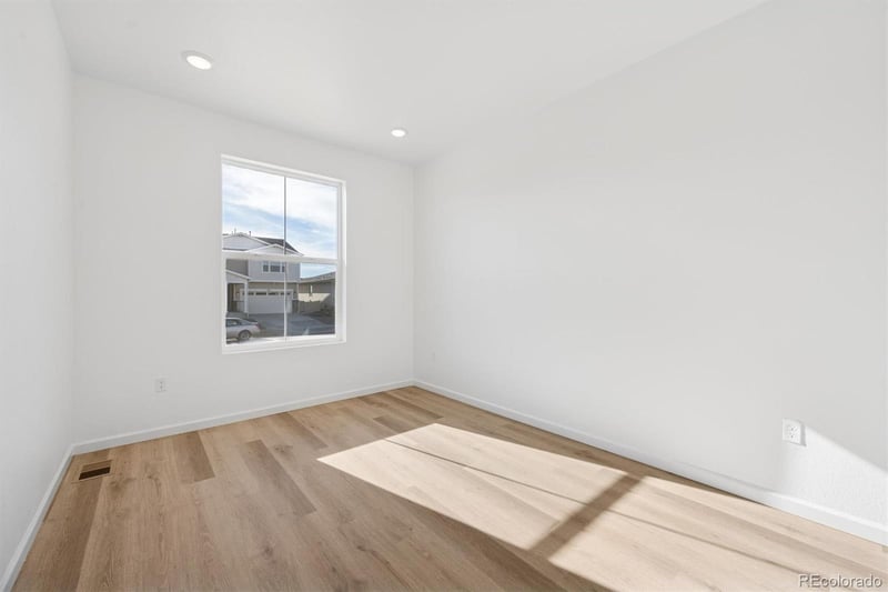 313 Smith Ave, Keenesburg, CO 80643