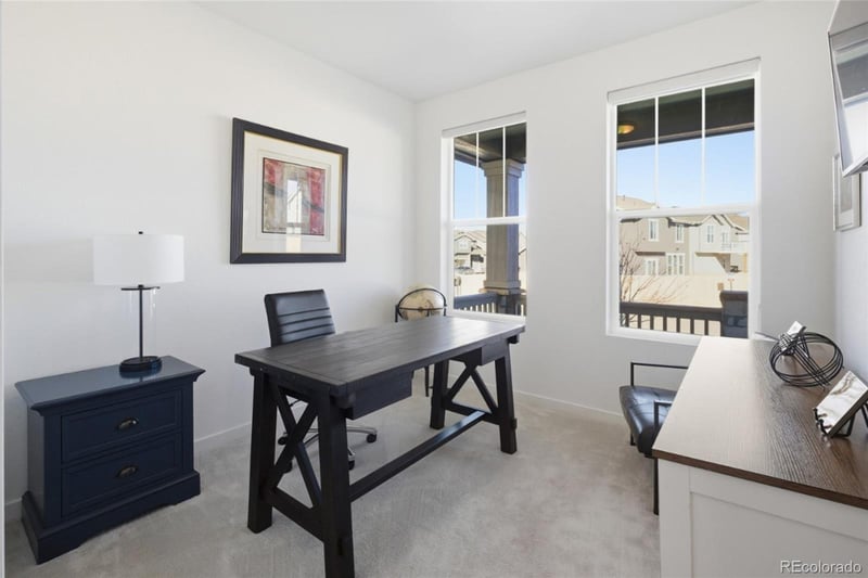 930 Thinleaf Ln, Elizabeth, CO 80107