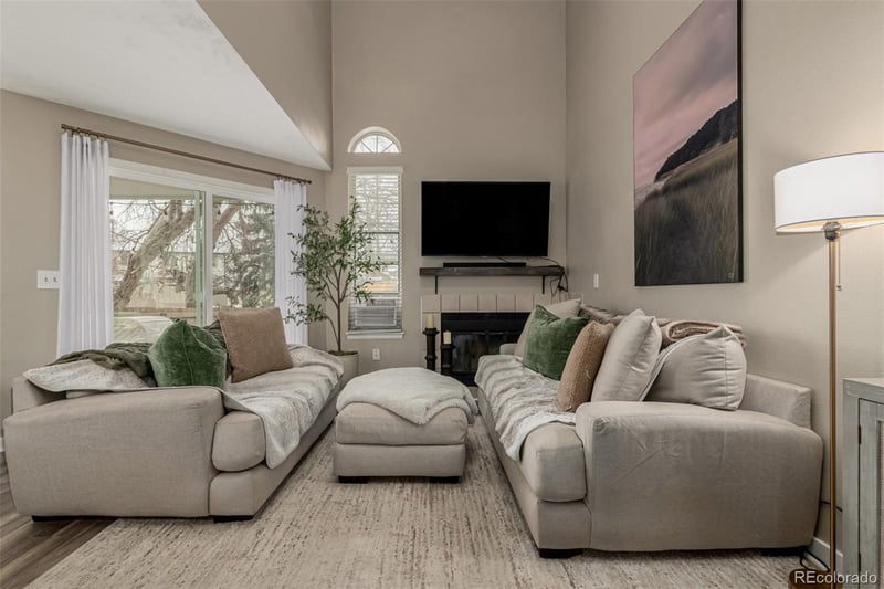 6911 Dover Way, Littleton, CO 80128