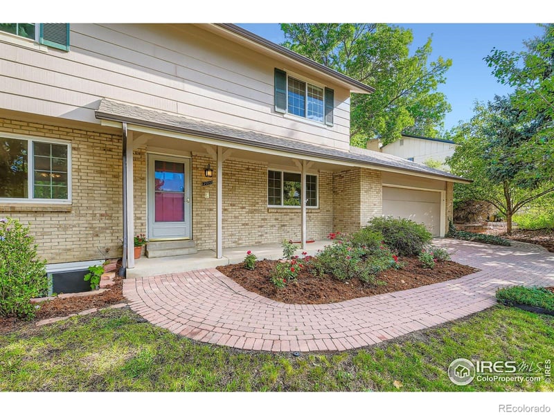 7711 Devonshire Ct, Boulder, CO 80301