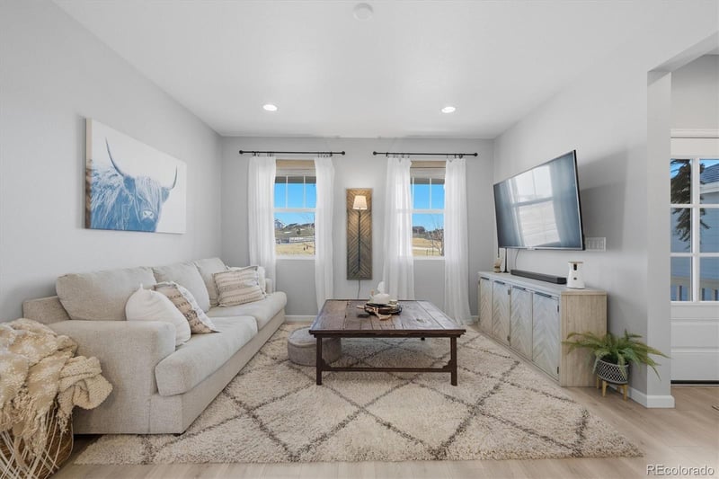 8049 Monte Vista Cir, Littleton, CO 80125