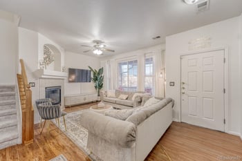 588 Mobile Pl, Aurora, CO 80017