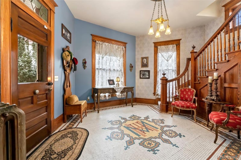 746 Washington Ave, Loveland, CO 80537