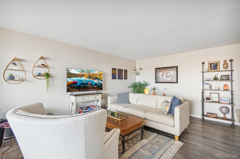 955 Eudora St #801E, Denver, CO 80220