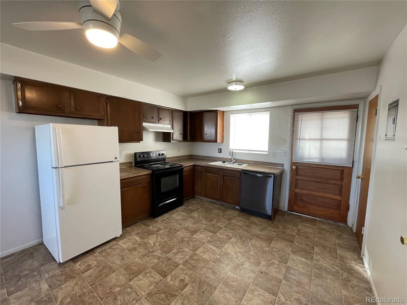 9376 57th Ave #2, Arvada, CO 80002