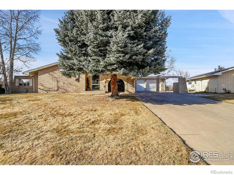 2123 Clubhouse Dr, Greeley, CO 80634