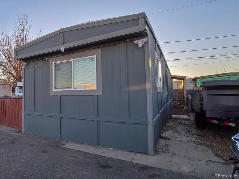 16431 Colfax Ave, Aurora, CO 80011